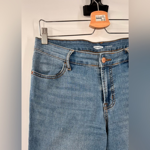 Old navy super skinny jeans - Picture 2 of 3
